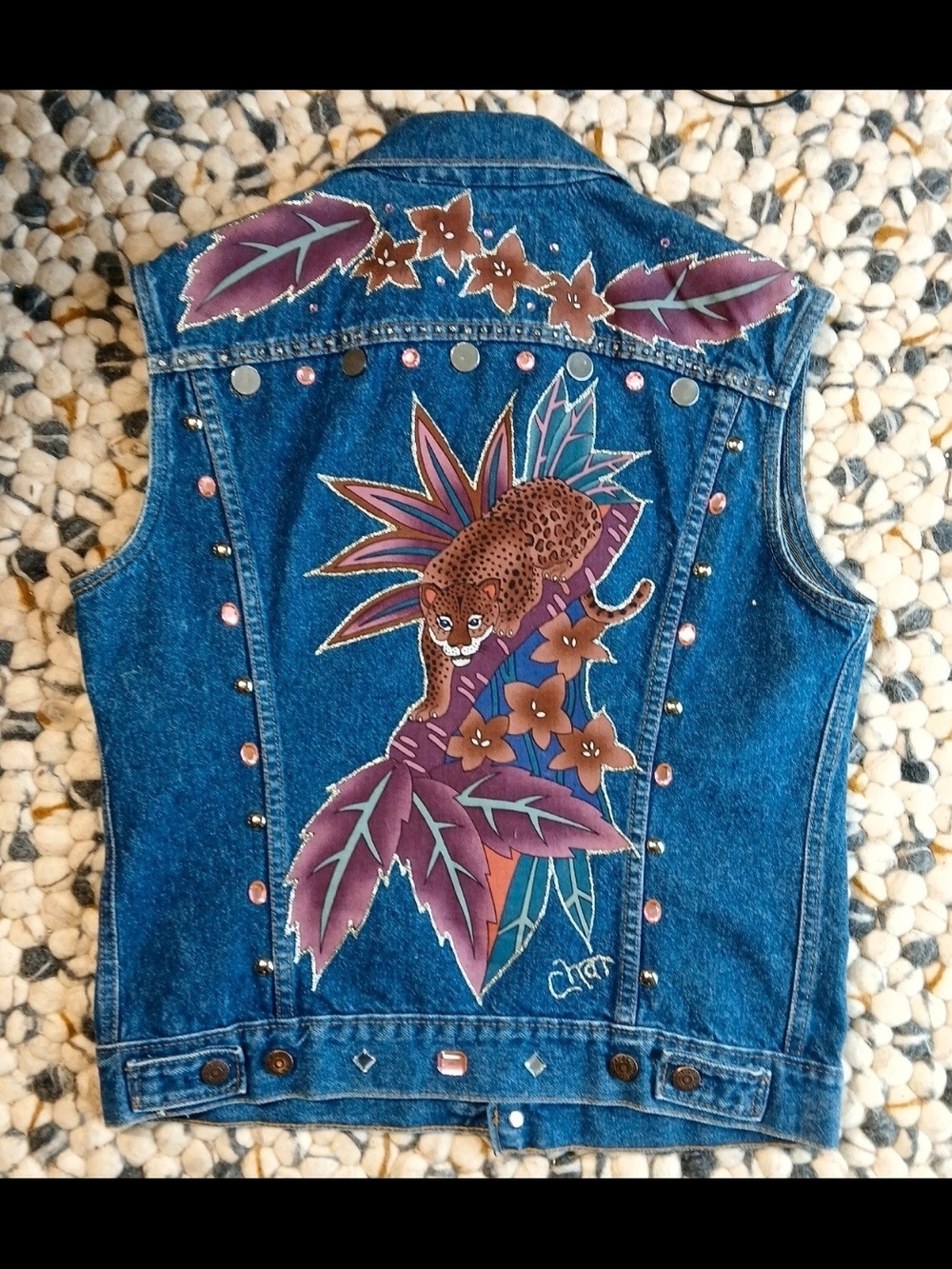 Vintage Levi's Hand-Painted Studded Denim Vest - Western Boho Art Size Small - Picture 4 of 8